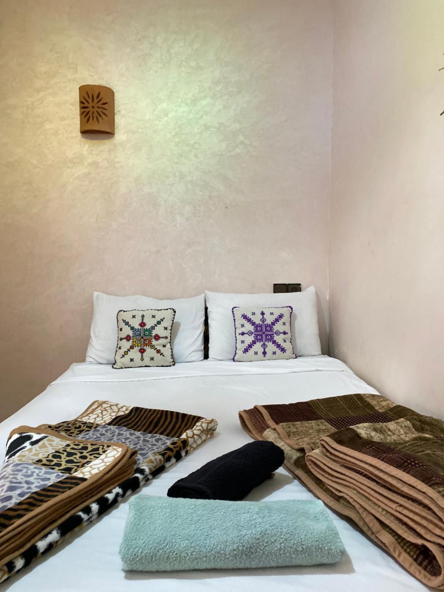 Tamraght Chill Surfer Hostel מראה חיצוני תמונה